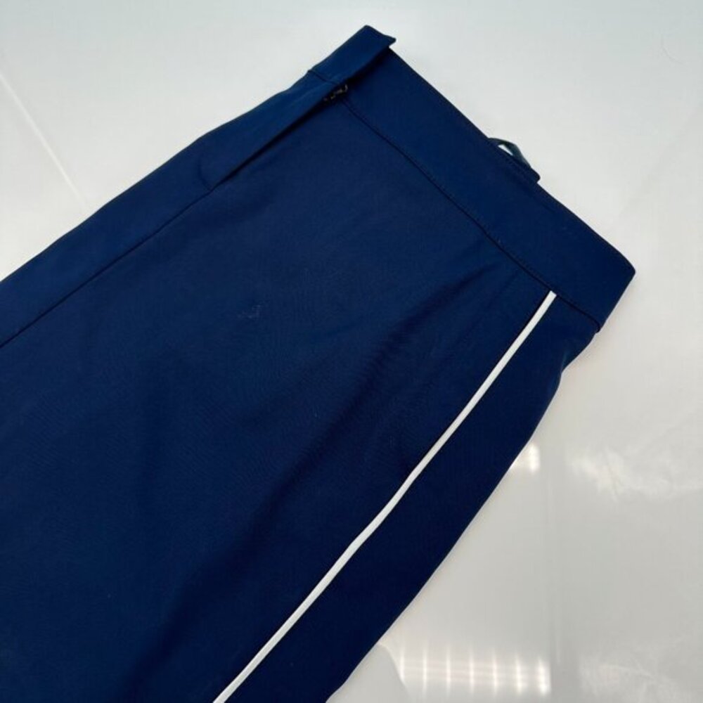 IZOD Women's Pocket Rear Notched Golf Skort, Size 8, Navy with White Stripes